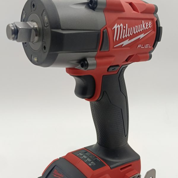 LLAVE DE IMPACTO M18 FUEL DE 1/2" MILWAUKEE 2962P-22